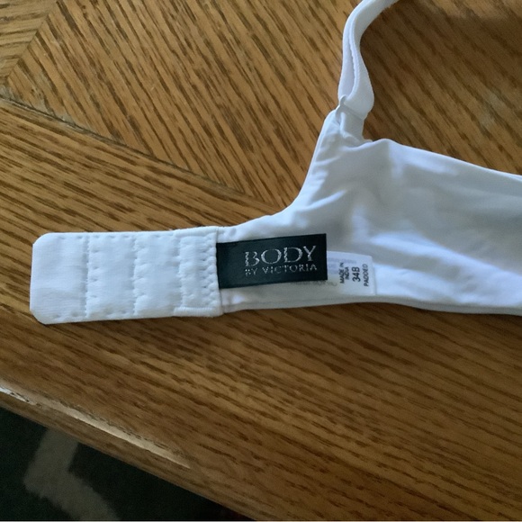 Victoria's Secret Classic Body by Victoria White Bra - Picture 3 of 3